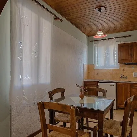 Mitos Village Szálloda 4*