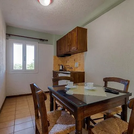 Hotel Mitos Village 4*