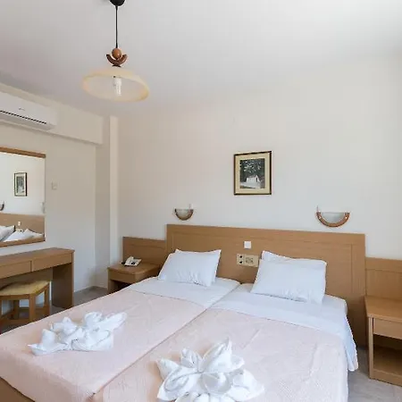 Hotel Mitos Village 4*